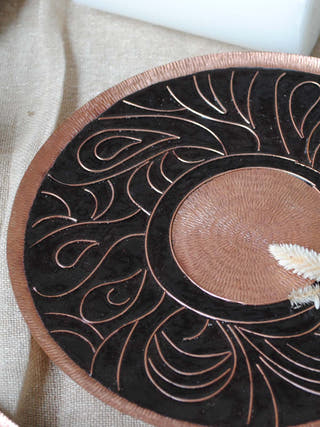 Lakire Koyari Black Wallplate Cum Candle Holder Ekibeki