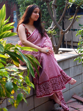 Gul Meher Pink & Red  Block Printed Saree In Pure Mul Cotton