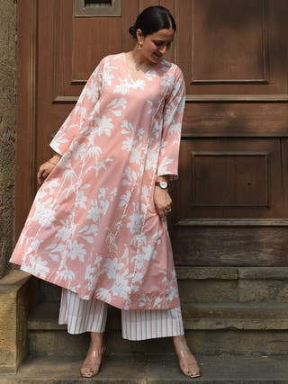 Pink Floral Paneled Kurta Set