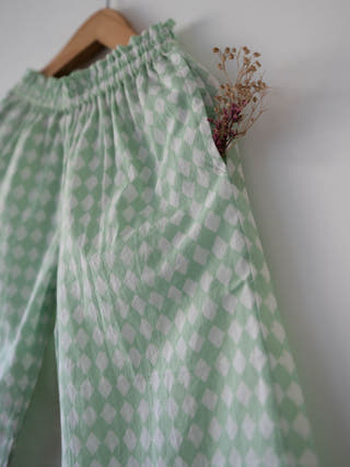 Wander Co-Ord Set In Sage Green Rhombus
