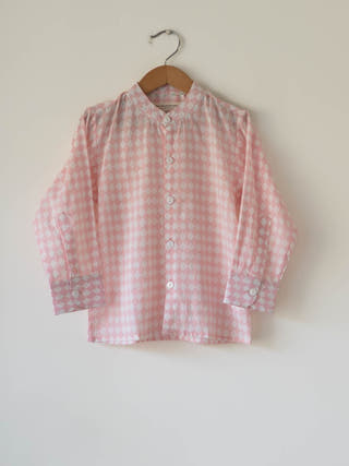 Barefoot Boy Shirt In Blush Pink Rhombus