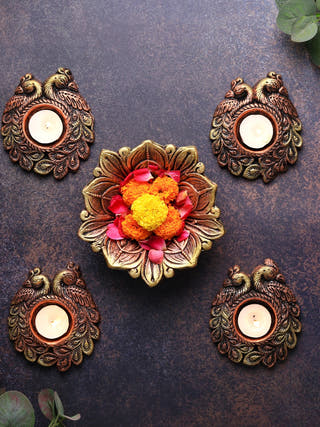 Couple Peacock T Light | Set of 4