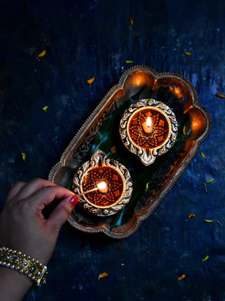 Curve Diya | Set of 12