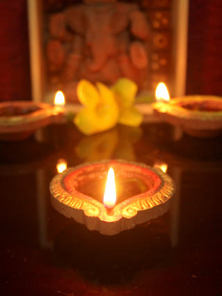 Golden Ring Motiff Diya Diwali Special - Set of 12