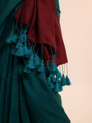 Dil Ki Tamanna Bottle Green Handloom Cotton Acrylic Saree