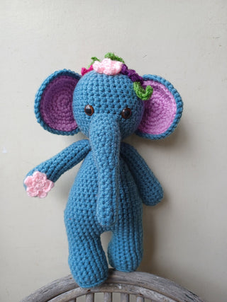 Amigurumi Elephant  Female Crochet The Hobbyt