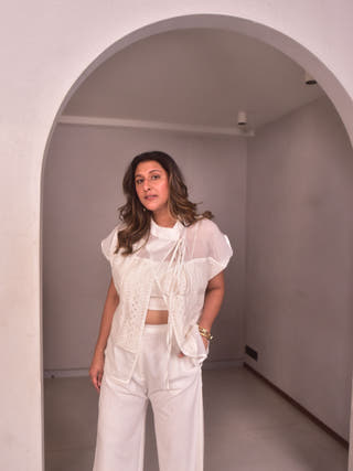 Embroidered Patch Top | White