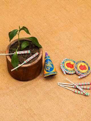 Handcrafted Diwali Hamper Multicolour Scrapshala