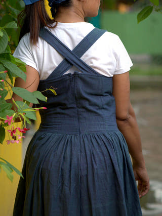 VINTAGE CLASSICS Princess Saga Dress Black Frills&Falls