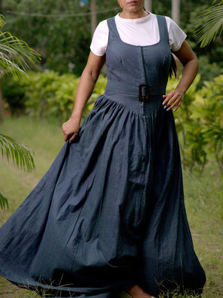 VINTAGE CLASSICS Princess Saga Dress Black Frills&Falls