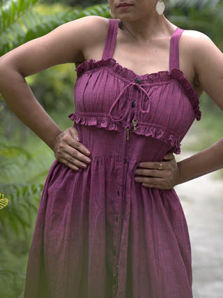 VINTAGE CLASSICS Innamoratas Tale Dress Burgundy Frills&Falls