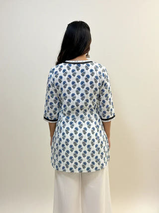 Niya Kurti