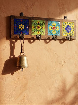 Khoonti - The Wooden And Blue Pottery Wall Hook Board
