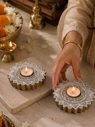 The 'Pushpa' Petal Holder | Set of 2