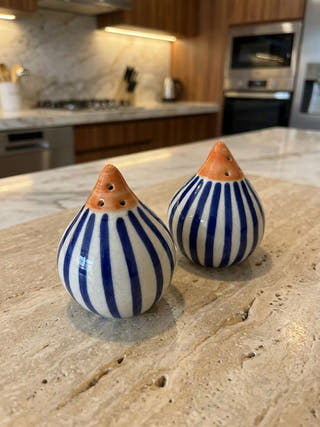 Elara Ceramic Salt & Pepper Sprinkle Set