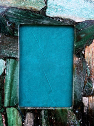 Green Mica Frame Natural Stone Finish