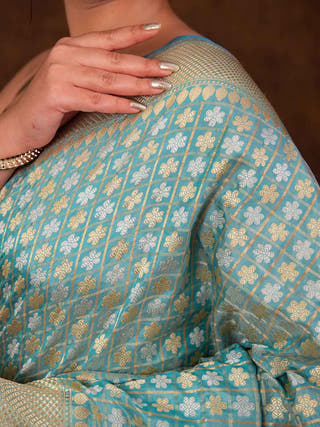 Kadhwa Floral Check Jangla Saree HKVBenaras