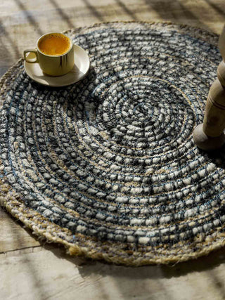 Artisanal Elegance: Handcrafted Wool Rugs for Distinctive Homes" Home Yarn