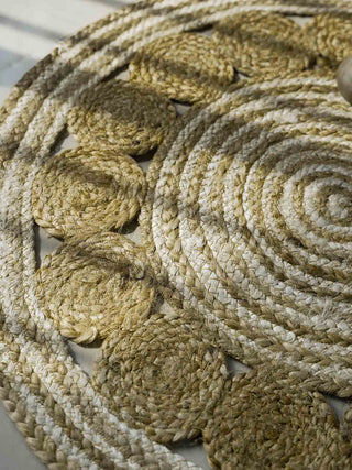 Jute Journeys: Enhancing Spaces with Eco-Friendly Rugs" Home Yarn