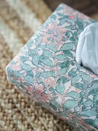 Whimsical Garden Floral Print Tissue Box Home Yarn