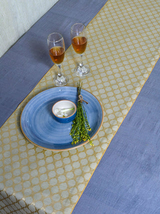 Licio Table Runner Home Yarn