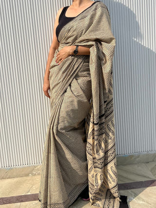 Chhaya Heritage Bagru Hand Block Printed Pure Cotton Checks Saree
