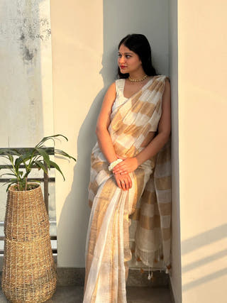 Swarnika Ivory Gold Stripe Linen Saree