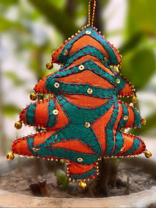 Cutwork Applique Christmas Ornament | Tree