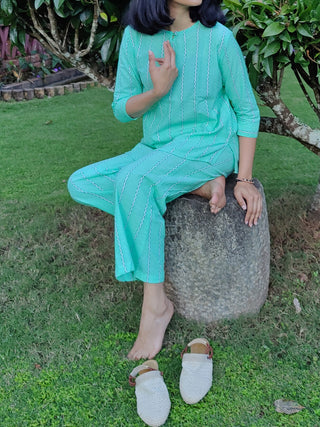 Bells Eye Green - 100% Cotton Kurta for women in Green color