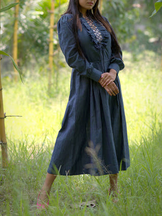 VINTAGE CLASSICS Wanderers Soul Dress Black Frills and Falls