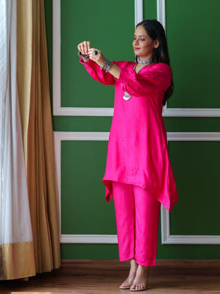 Meera Fuchsia Pink Short Kurta Set