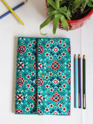 Green Printed Multipurpose Notebook Case With Notebook