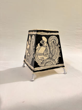 Peacock Table Lamp - Black