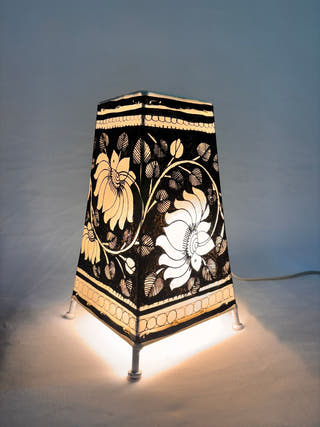 Lotus Design Table Lamp - Black
