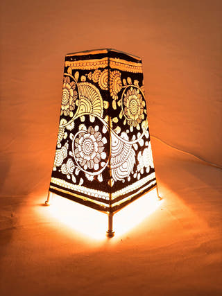 Floral Design Table Lamp - Black