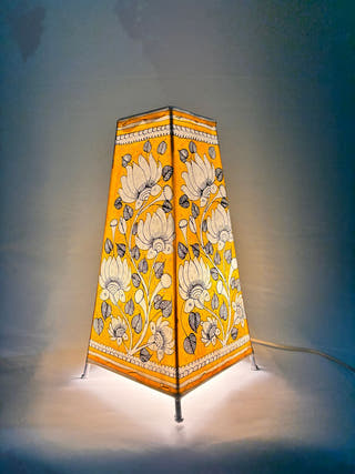 Lotus Design Table Lamp - Yellow