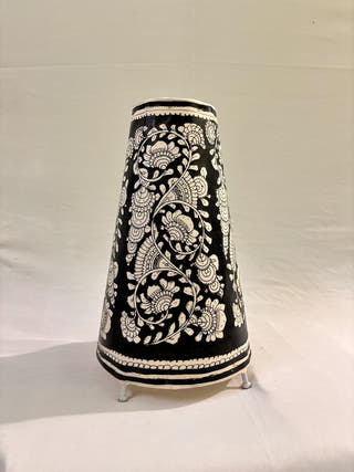 Tholu Bommalata Lotus Lamp - Black