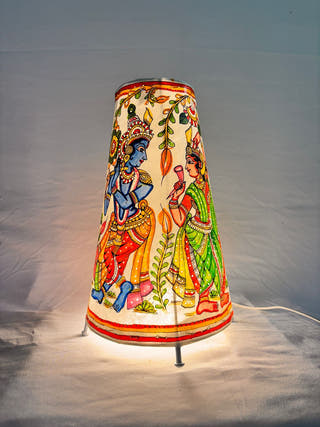 Radha Krishan Tholu Table Lamp