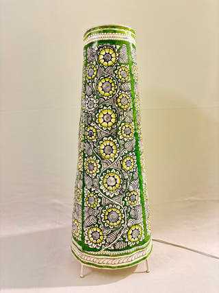 Nimmalakunta Tholu Bommalata Pushpavalli Heritage Leather Lamp - Green