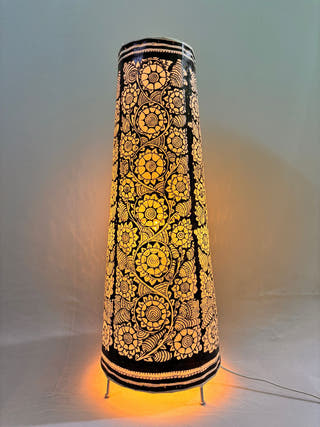 Nimmalakunta Tholu Bommalata Pushpavalli Heritage Leather Lamp - Black