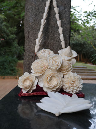 Shola Multi-design Flowers Set