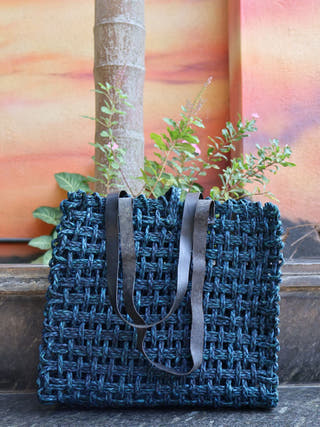 Sabai Grass Tote Bag Dark Blue