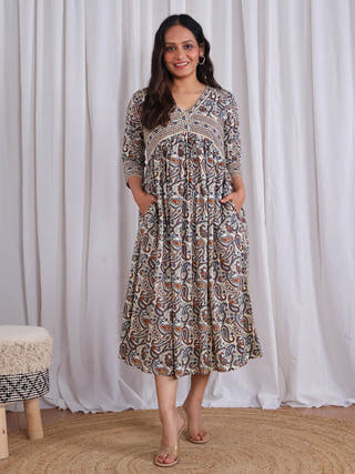 Fiza Flared Cotton Dress Sivaka India Cream