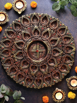 Thirty One Diya Thali