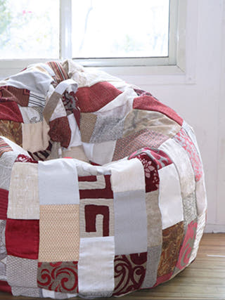 Shades of Red Beanbag