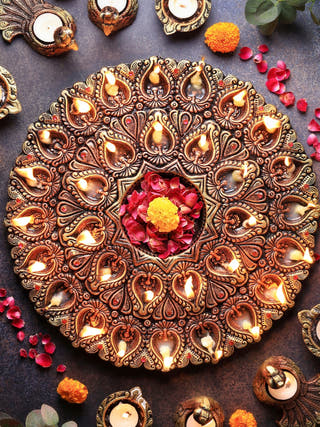 Thirty One Diya Thali
