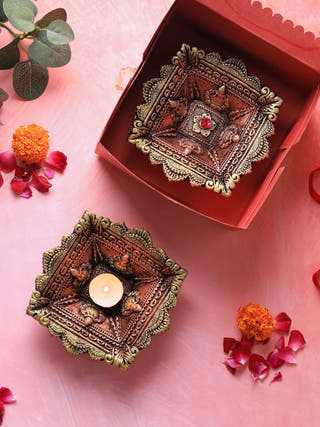 Large Chaarmukhi Diya | Set of 2