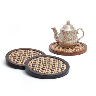 Rosemary Brown Walnut Disc Wicker Trivet