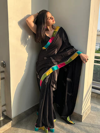 Pop Goes Black Patchwork Mul Saree