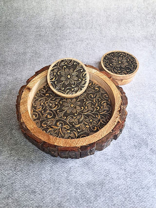 Wooden Bark Edged Brass Embossed Tray with Four Coasters